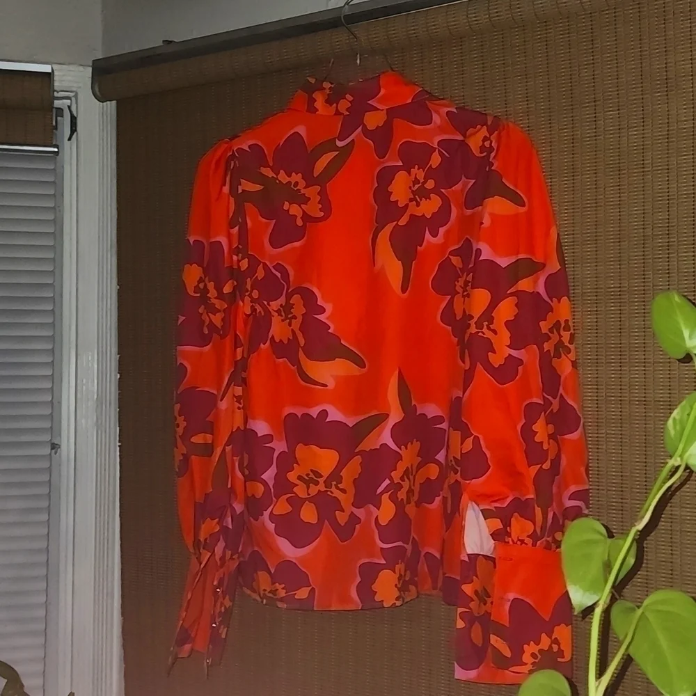 NWOT floral Print Lantern  Sleeve Shirt, Casual Button Long Sleeve - Picture 3 of 6